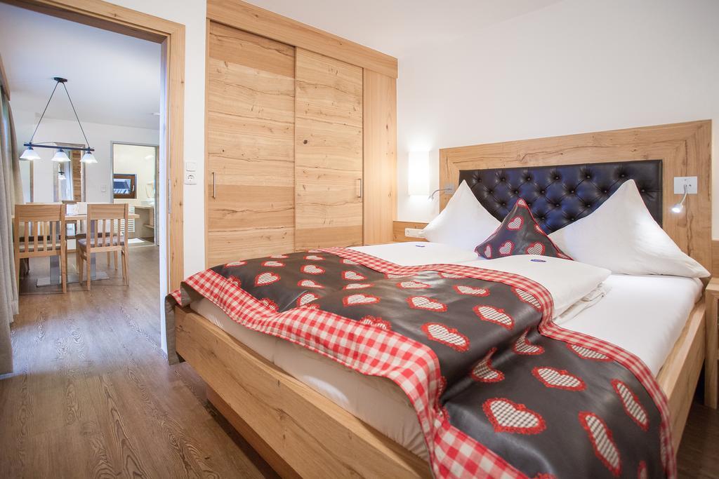 Alpenherz Ferienwohnungen Pertisau Exterior foto