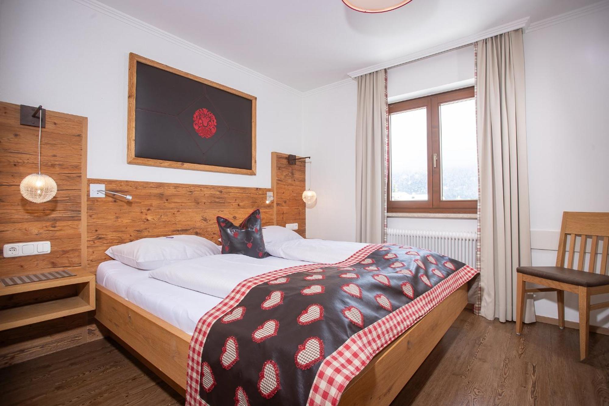 Alpenherz Ferienwohnungen Pertisau Exterior foto