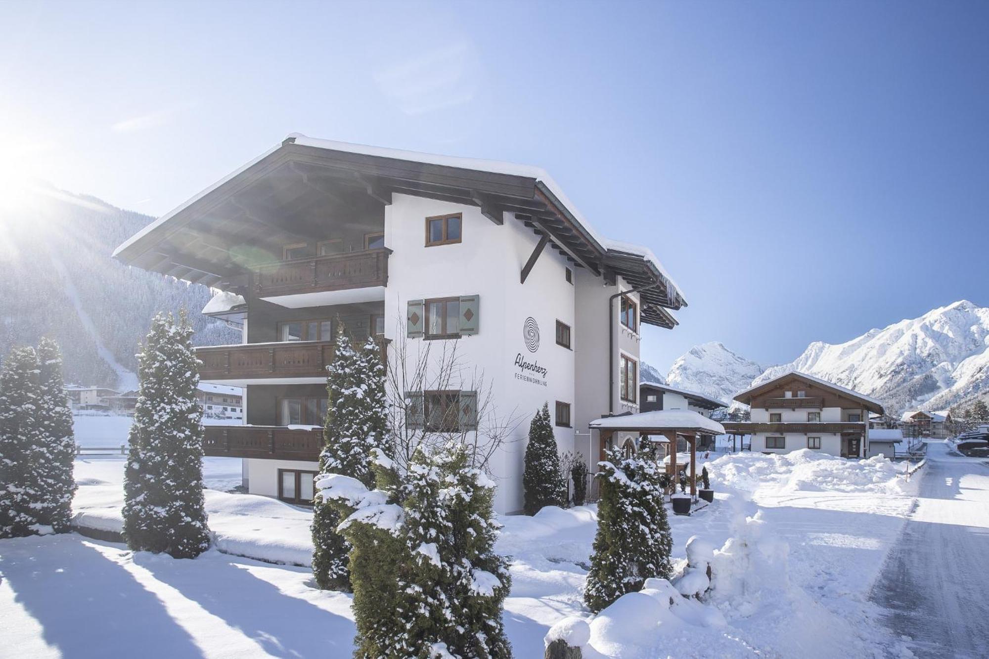Alpenherz Ferienwohnungen Pertisau Exterior foto