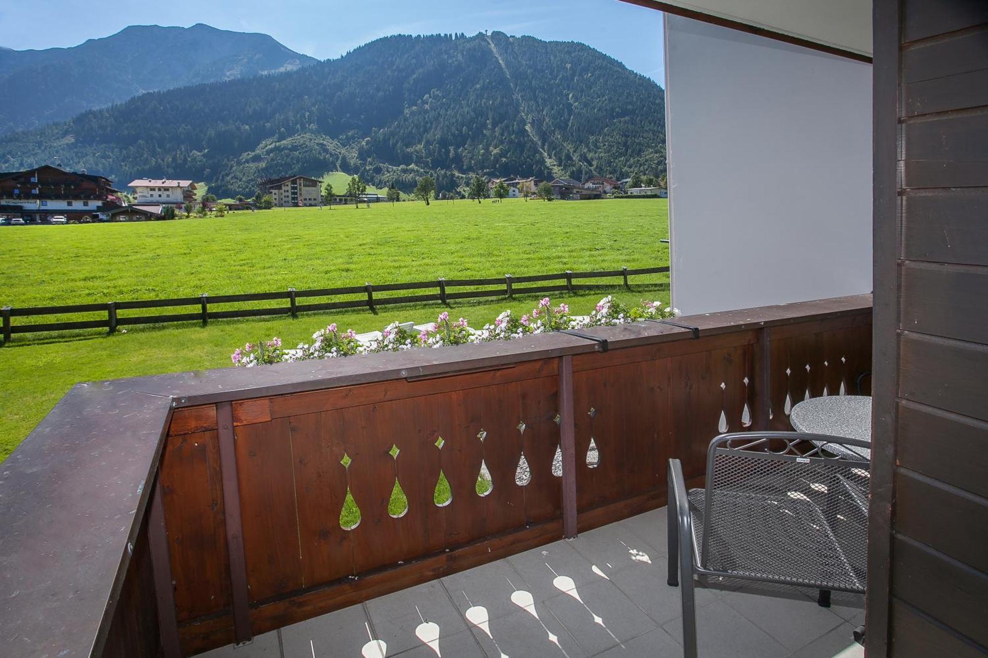 Alpenherz Ferienwohnungen Pertisau Exterior foto