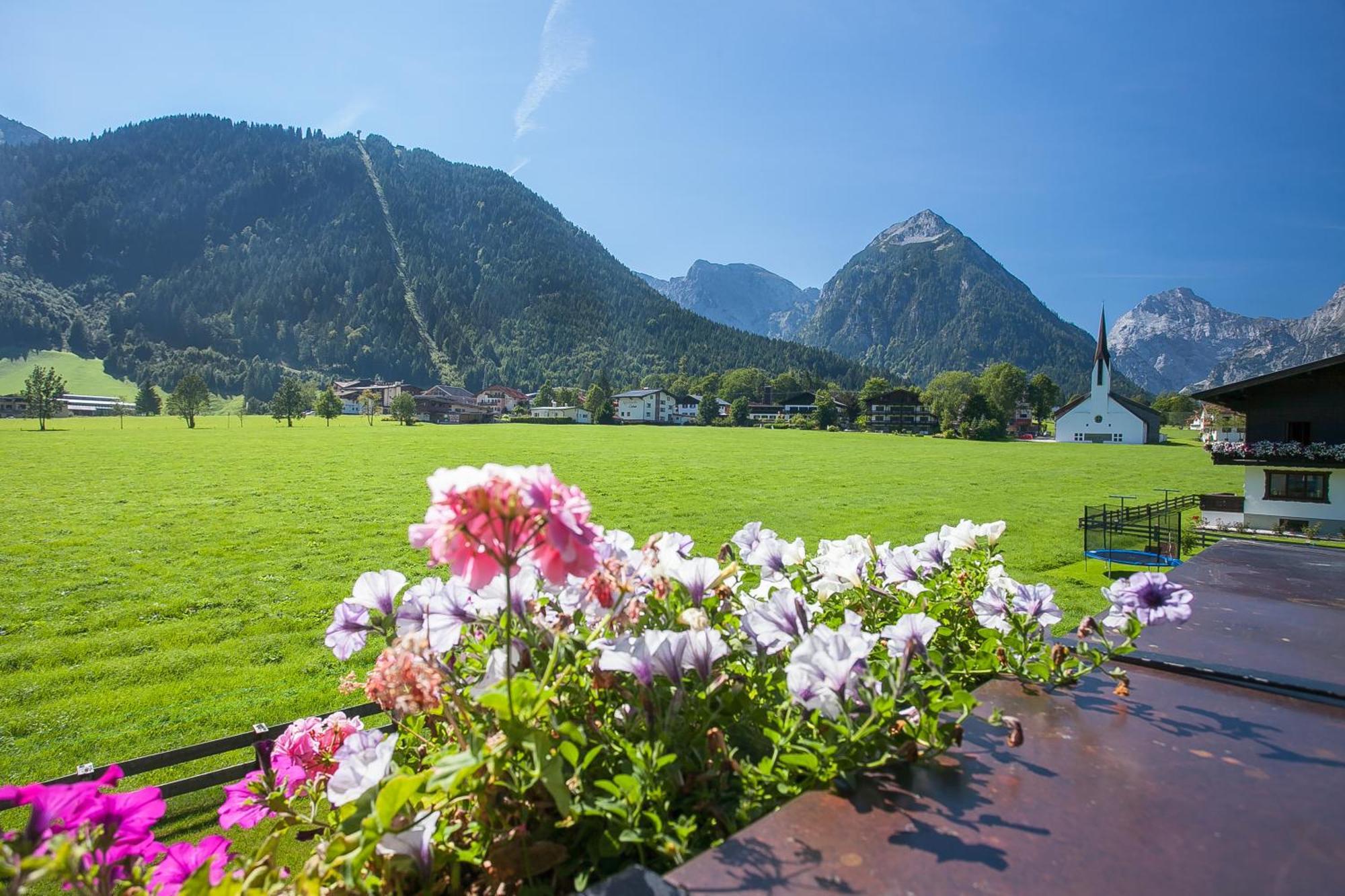Alpenherz Ferienwohnungen Pertisau Exterior foto