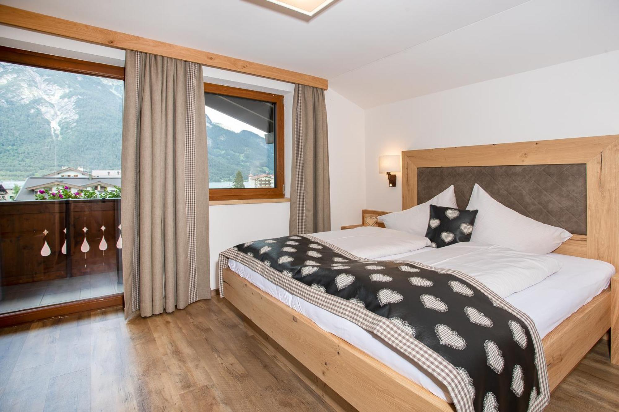 Alpenherz Ferienwohnungen Pertisau Exterior foto