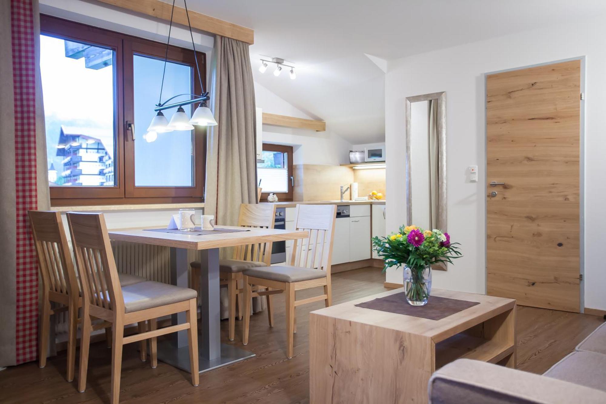 Alpenherz Ferienwohnungen Pertisau Habitación foto